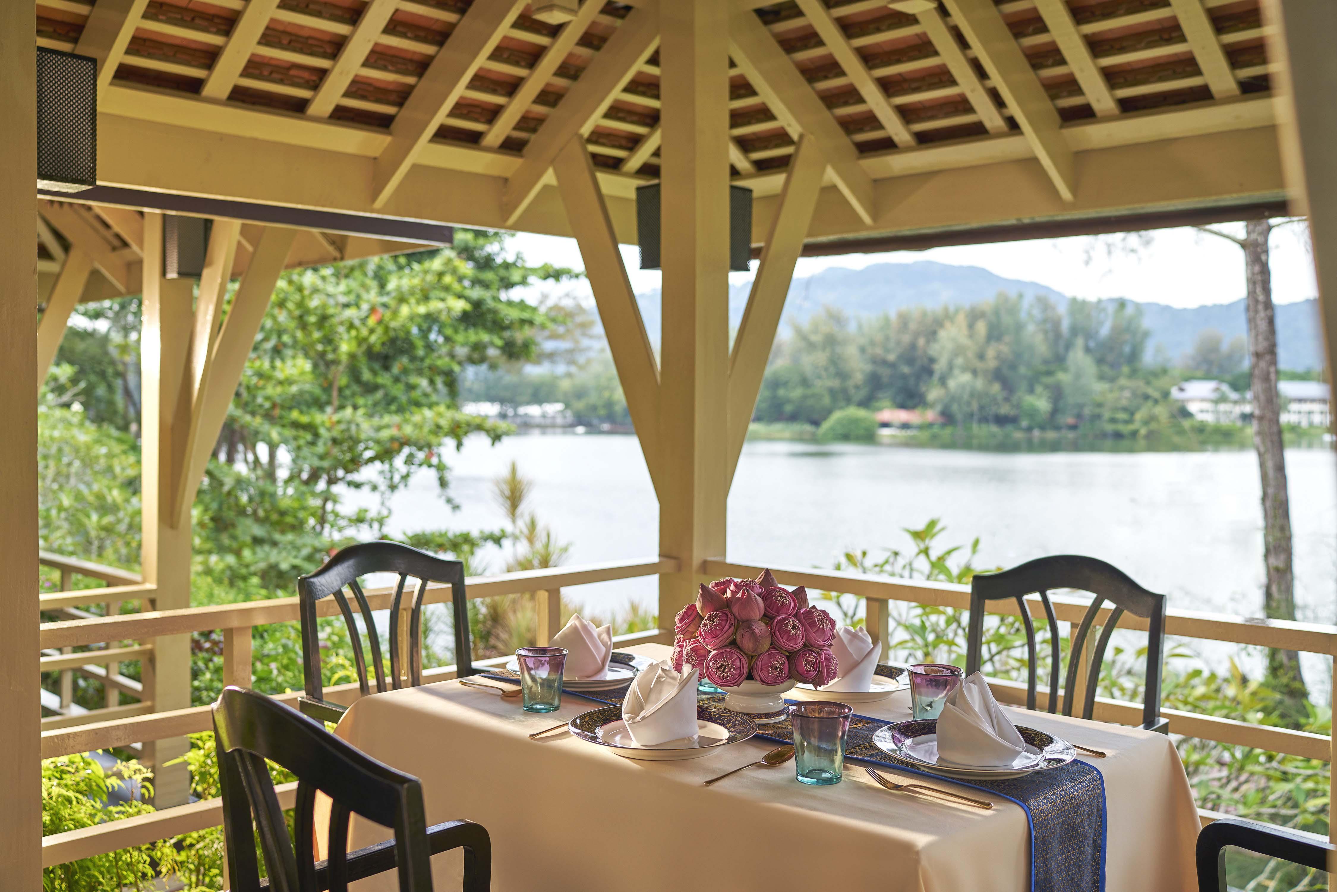 Dusit Thani Laguna Phuket Bangtau-part Kültér fotó The Riverfront