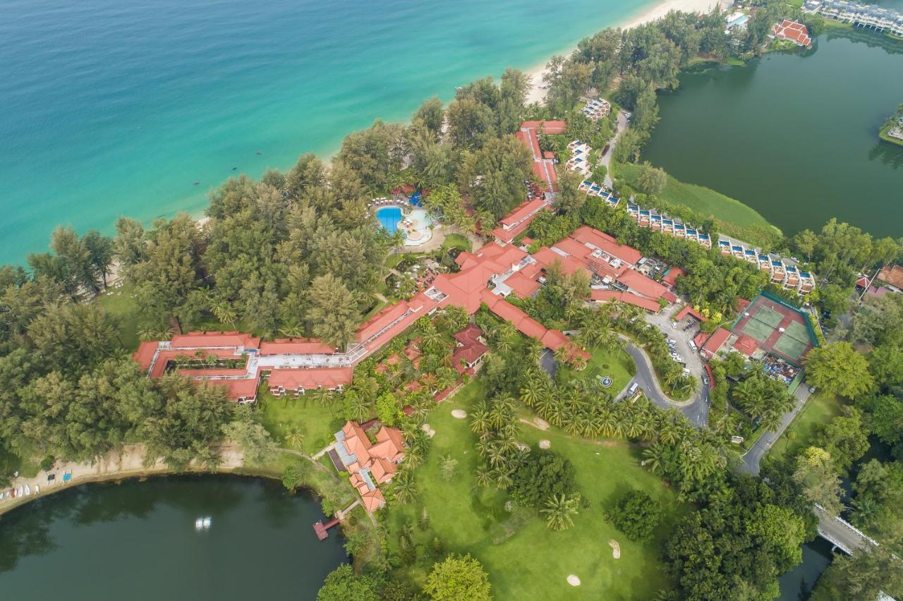 Dusit Thani Laguna Phuket Bangtau-part Kültér fotó Aerial view of the resort